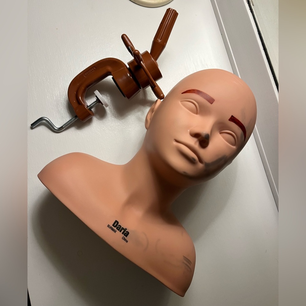 Burmax Daria - image 1